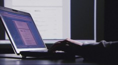 Tajné služby varují před softwarem české firmy. Slabiny využívají ruští hackeři, tvrdí