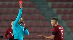 První zápas Česka řídí německý rozhodčí. Řádil v zápase Sparty