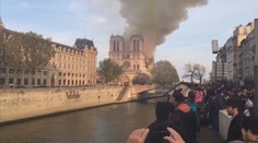Pět let od požáru Notre Dame. Letos odhalili věž se zlatým kohoutem
