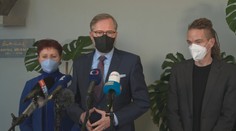 Premiér a tři ministři vyrazili na jižní Moravu. Navštívili tornádem zničené obce