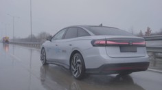 Revoluce na silnicích. Vozidla budou automaticky reagovat na nebezpečí