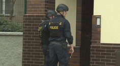 Útok na třebíčské škole policie řeší jako pokus o vraždu. Chlapec je v nemocnici