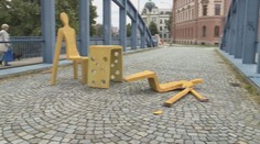 Betonové sousoší ve Veselí nad Lužnicí poničil vandal, pátrá po něm policie