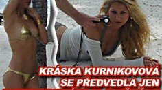 Kurnikovová fotila jen v mini plavečkách. Koukněte se