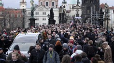 Druhý den smutku: S Havlem se loučíte na Hradě