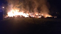 Rozsáhlý požár na Liberecku! Nevětrejte, apelují hasiči kvůli kouři