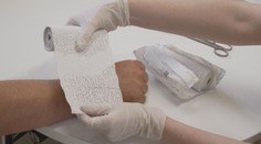 Takový případ policie nepamatuje. Muž měl z nemocnic krást sádru