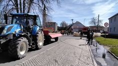 Na Přerovsku havaroval traktor. Do potrubí uniklo tisíc litrů chemikálie