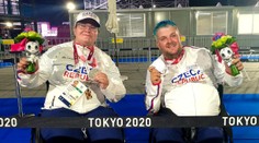 Češi slaví první medailový úspěch v Tokiu! Tým lukostřelců vybojoval stříbro