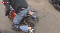 V České Kamenici jezdí unikáty – minibike se sajdkami
