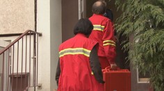 Týrané miminko muselo na operaci, přijde o zrak. Obvinili jeho matku