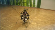 Video: Létající robot bude prohledávat trosky budov