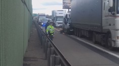 U Jihlavy zemřel řidič dodávky († 26). Zezadu narazil do kamionu