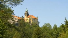Koupě zámku Hrubá Skála v podezření! Může jít o PRANÍ ŠPINAVÝCH PENĚZ!