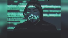 Hackeři z Anonymous vyhrožují Raiffeisenbank. Nic nehrozí, uklidňuje banka
