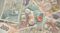 Mzdy zaměstnanců letos rostly. Podniky chystají přidávat i příští rok