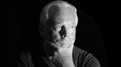 Zemřel Giorgio Armani. Legendárnímu módnímu návrháři bylo 91 let
