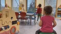 Omikron válcuje mateřské školky. Kvůli nedostatku učitelek zavírají