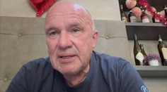 Pilot se zřejmě snažil havárii v Bangladéši zabránit. Mohl se katapultovat, říká expert