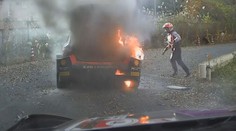 Japonskou rallye přerušil oheň. Hvězdě WRC shořelo auto na popel