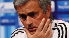 Mourinho musí probudit útočníky, jinak může na titul zapomenout
