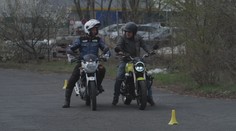 Počet smrtelných nehod na motorkách roste. Pomoci by mohly motorkářské kurzy