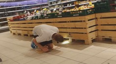 Poplach v supermarketu. Hledali tam exotického pavouka!