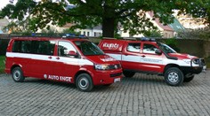 Hasičům ukradli auto i s technikou! Prorazili s ním vrata zbrojnice!