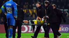 Brutalita na fotbale! Schválně kopl soupeře (20) do hlavy, těžce ho zranil