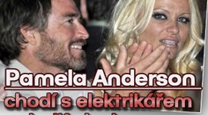 Pamela Anderson chodí s elektrikářem a draží plavky