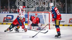 Divočina v Pardubicích. Dynamo dotáhlo čtyřgólovou ztrátu, přesto nemá ani bod