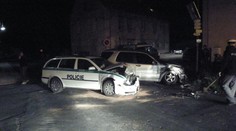 NEHODA POLICISTŮ: Octavia se srazila s mercedesem!