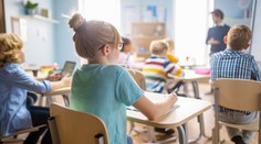 Jen 18 minut hudebky nestačí, bouří se učitelé. Svádí to k dezinformacím, říká Marušák