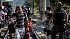 "Svobodu!" křičeli uprchlíci. Podle Sobotky je migrace pod kontrolou