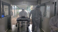 Smrtící virus se z Číny dostal do USA! Počet mrtvých stoupl na devět