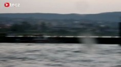 Pražští policisté pokračují v prohledávání Vltavy v Modřanech, muže zatím nenašli
