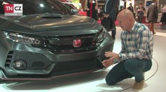 Koncept bez motoru a informací. Přesto se u něj stála fronta