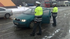 SJÍZDNOST SILNIC: Pozor na mlhy a silný vítr