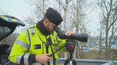 Policisté na Liberecku zastavili opilou řidičku. Později jim zavolala, že bourala