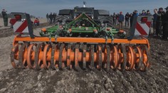 Zemědělcům mají pomáhat roboti. Ministerstvo na ně poskytne dotace