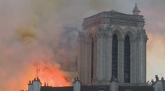 Notre-Dame slaví smutné výročí. Opravy zastavil virus, katedrála ale ožila mší