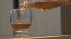 Odrazující obrázky i na alkoholu? Odborníci chtějí prosadit změny