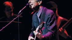 Leonard Cohen zkolaboval při koncertě ve Španělsku