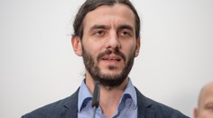 Rozkol v pražské koalici! U náměstka Adama Scheinherra byla policie
