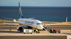 Ryanair řeší skandál! Čtyři lidé upadli do bezvědomí, pilot nepřistál