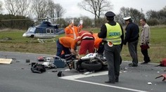 Motorkáři o víkendu: dva zemřeli, jeden narazil do skály