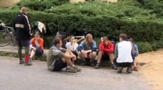 Zrádná zatáčka: dva dny a dva převrácené kamiony