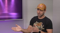Jako když vás zavřou do ždímačky a hodí z kopce, popisuje Šonka leteckou akrobacii