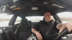 Policejní hitparáda: Muži zákona to roztočili přímo na hlídce!