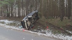 Zfetovaný řidič ujížděl policistům. Přišli mu na zákaz řízení i nedovolené úpravy